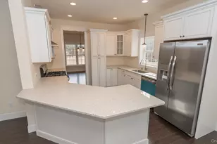 43 Malloy Rd, Wallkill, NY 12589 - Photo 2