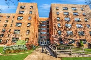 213-05 75th Ave, Oakland Gardens, NY 11364 - Photo 16