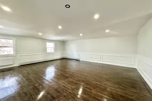 254-16 Craft Ave, Rosedale, NY 11422 - Photo 4