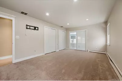 401 W Walnut Street #Upper, Long Beach, NY 11561 - Photo 12