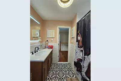 1511 Adee Avenue, Bronx, NY 10469 - Photo 10