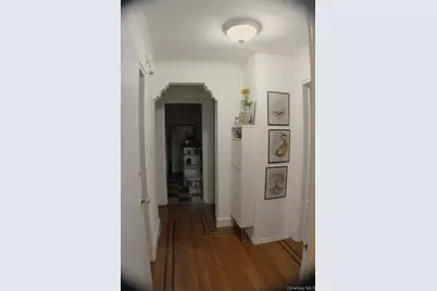 135 E Olive Street #Upper, Long Beach, NY 11561 - Photo 6