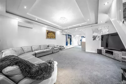 16602 76th Avenue, Fresh Meadows, NY 11366 - Photo 10