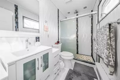 16602 76th Avenue, Fresh Meadows, NY 11366 - Photo 18