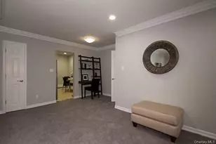 100 Friendly Ct Ave, Babylon, NY 11704 - Photo 8