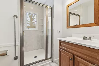 23 Garretson Road, White Plains, NY 10604 - Photo 18