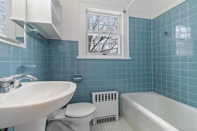 23 Garretson Road, White Plains, NY 10604 - Photo 24