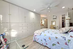 331 Clubhouse Ct, Coram, NY 11727 - Photo 8