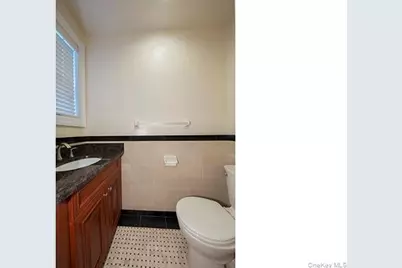 1 Villa D'Est Drive #D-08, Coram, NY 11727 - Photo 6