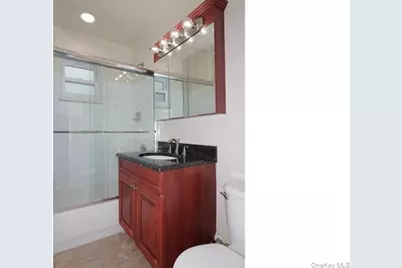 656 Veterans Highway #2-1b, Hauppauge, NY 11788 - Photo 10