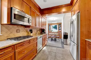 166 W Olive St, Long Beach, NY 11561 - Photo 4