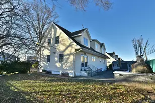 300 Pennsylvania Ave, Mineola, NY 11501 - Photo 26
