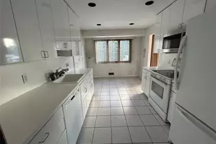 348 Links Dr E, Oceanside, NY 11572 - Photo 6