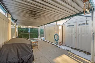 65-26 Admiral Ave, Middle Village, NY 11379 - Photo 38