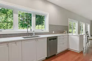 4 Cameli Dr, Wappingers Falls, NY 12590 - Photo 12