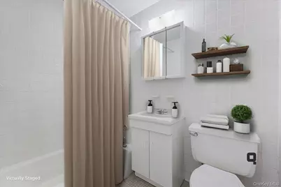 2550 Olinville Avenue #8H, Bronx, NY 10467 - Photo 4