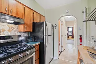 6161 62nd Ave, Middle Village, NY 11379 - Photo 16