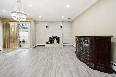 384 Singingwood Drive, Holbrook, NY 11741 - Photo 12