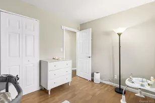 40 Frankie Ln, North Babylon, NY 11703 - Photo 12