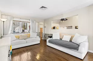 40 Frankie Ln, North Babylon, NY 11703 - Photo 6