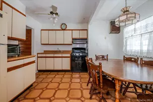 619 Franklin Ave, Massapequa, NY 11758 - Photo 6