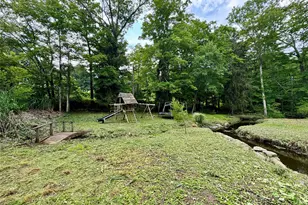 210 Seven Bridges Rd, Mount Kisco, NY 10549 - Photo 18