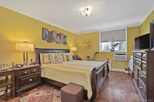 84-39 153rd Ave, Howard Beach, NY 11414 - Photo 14