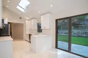 17 Vista Dr, Great Neck, NY 11021 - Photo 6