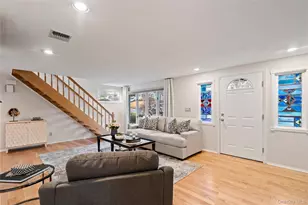 60 Wakefield Ave, Port Washington, NY 11050 - Photo 8