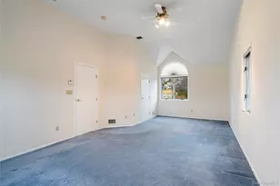 60 Wakefield Ave, Port Washington, NY 11050 - Photo 28