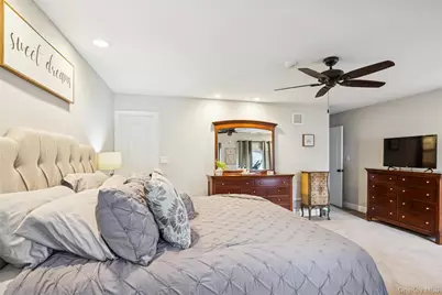 606 Sara Circle, Port Jefferson Station, NY 11776 - Photo 10