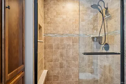 606 Sara Circle, Port Jefferson Station, NY 11776 - Photo 8