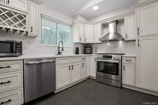 29 Meadow Ln, Chappaqua, NY 10514 - Photo 20