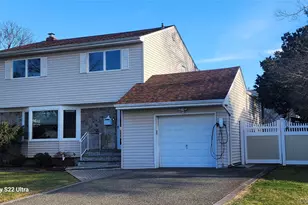 101 Wayne St, Jericho, NY 11753 - Photo 2