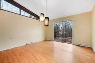 6 Pennington Way, Spring Valley, NY 10977 - Photo 8