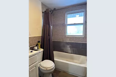 2431 Deerfield Road, Far Rockaway, NY 11691 - Photo 14