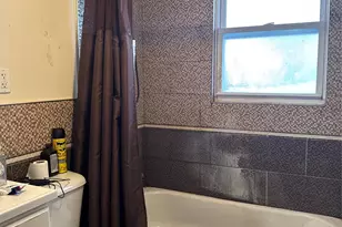 24-31 Deerfield Rd, Far Rockaway, NY 11691 - Photo 14