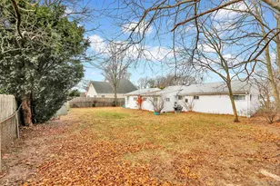 34 Tamarack St, Central Islip, NY 11722 - Photo 18