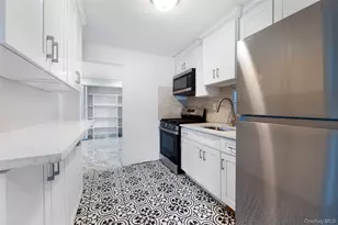 130-11 147th St, Jamaica South, NY 11436 - Photo 8