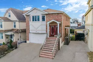 84-70 159th St, Jamaica, NY 11432 - Photo 2