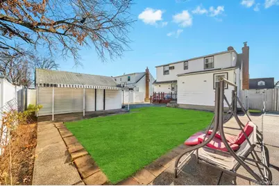 181 Martens Avenue, Valley Stream, NY 11580 - Photo 6