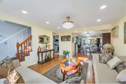 181 Martens Avenue, Valley Stream, NY 11580 - Photo 10