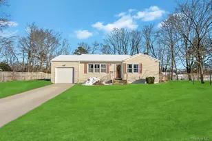 1611 Baldwin Blvd, Bay Shore, NY 11706 - Photo 2