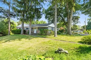 9 Beech St, Balmville, NY 12550 - Photo 2