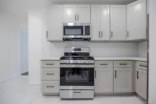 119-32 164th St, Jamaica, NY 11434 - Photo 4