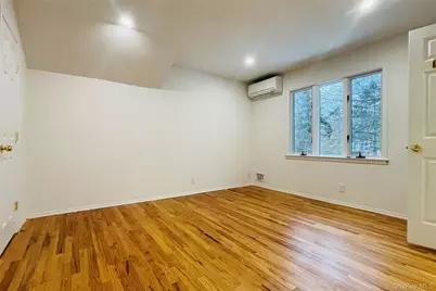 164 Rock Creek Lane, Scarsdale, NY 10583 - Photo 26