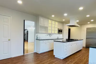 164 Rock Creek Lane, Scarsdale, NY 10583 - Photo 8