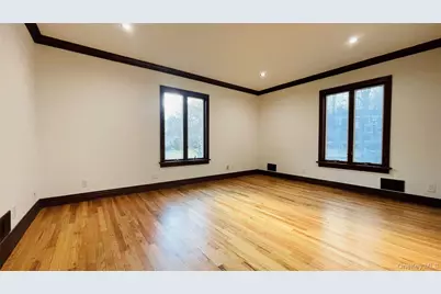 164 Rock Creek Lane, Scarsdale, NY 10583 - Photo 22