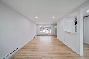 10 Cottonwood Ave, Port Jefferson Station, NY 11776 - Photo 8