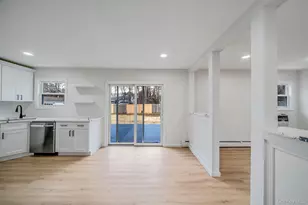 10 Cottonwood Ave, Port Jefferson Station, NY 11776 - Photo 6